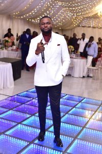 Aristote Saidi Maitre des céremonies professionnel