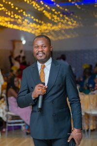 Tolva MWILAMBWE présentateur de cérémonie